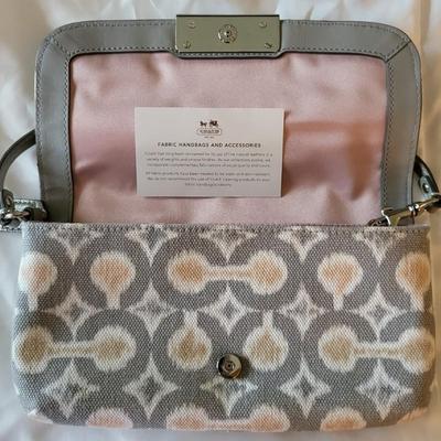 Authentic Coach Wristlet with Bag