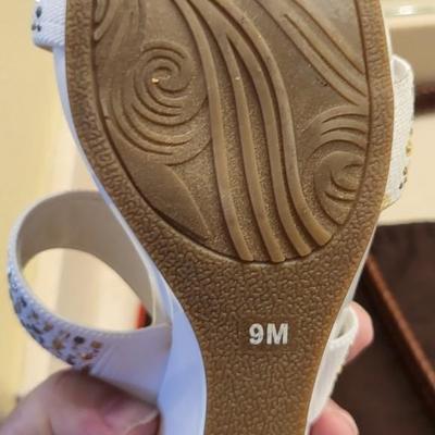Authentic Size 9 Coach Shoes with Authentic Coach Belt