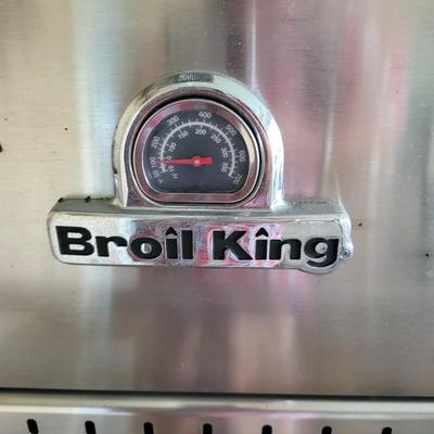 Broil King Baron Propane Gas Grill