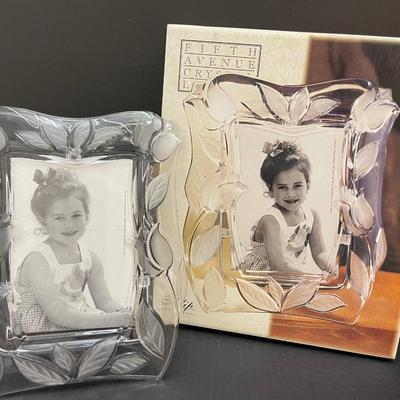 Fifth Avenue Tulip Frosted Crystal Frame
