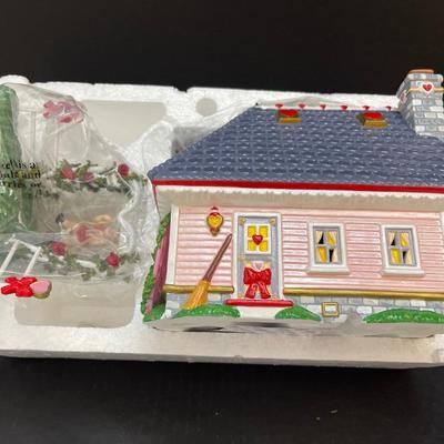 Department 56 Hearts and Blooms Cottage Snow Village