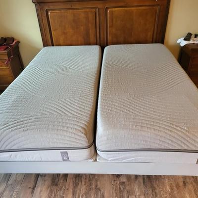 Split King I10 360 Smart Bed W/ Stanley Headboard and Linen