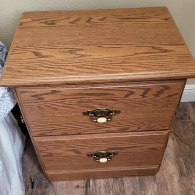 1 Bedside Cabinet