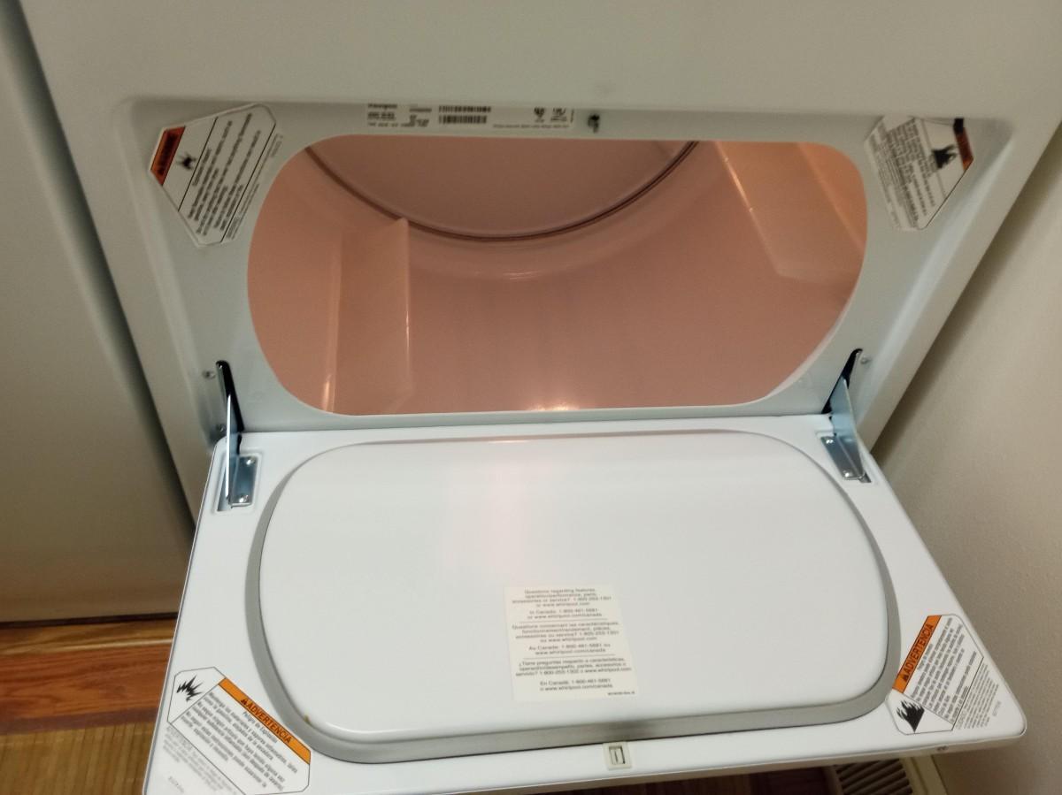 WHIRLPOOL CLOTHES DRYER