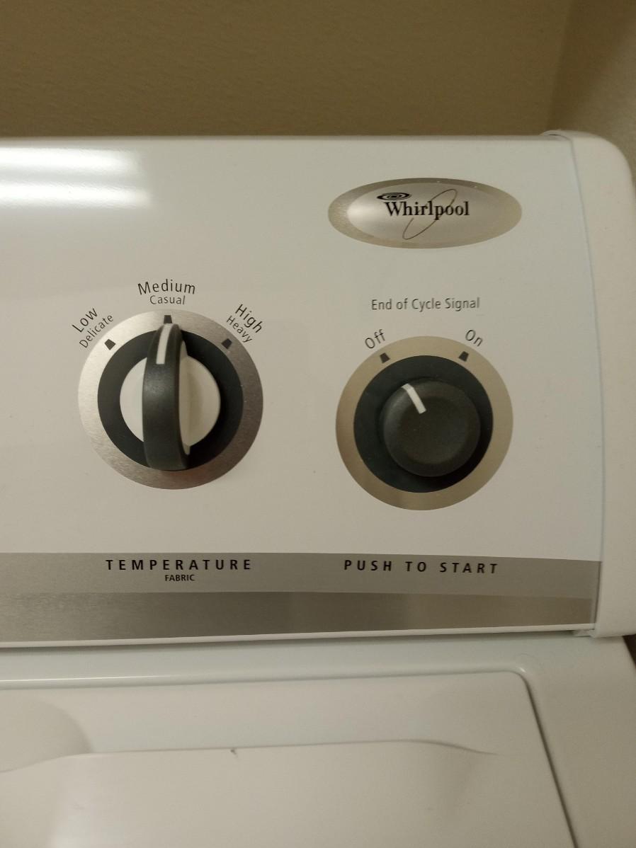WHIRLPOOL CLOTHES DRYER