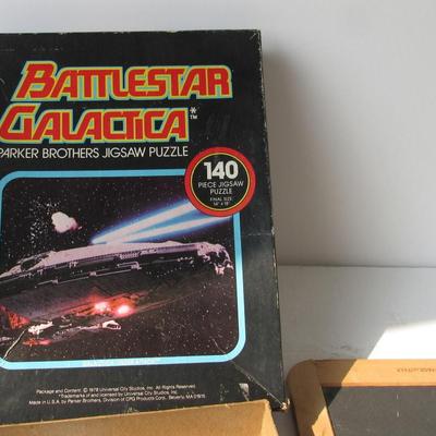 Lot 348: Vintage Battlestar Galactica Puzzle, Childs Slate Chalkboard