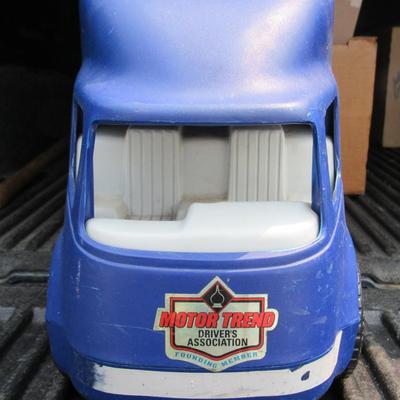 Lot 361: Older Childs Long Plastic Little Tikes Truck