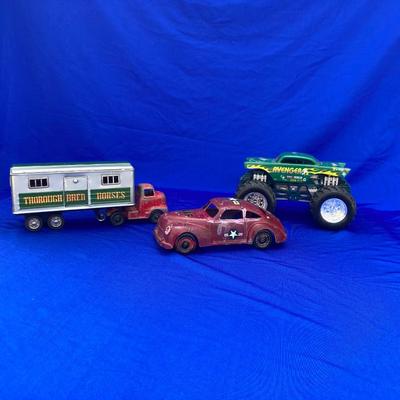 VINTAGE TOOTSIE TRUCK, TRAILER, AND OLD CAR