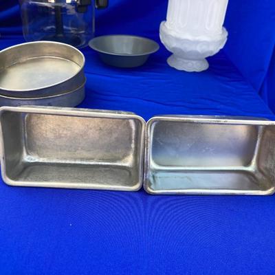 PAMPERED CHEF APPLE ðŸŽ PEELER, STOVE TOP COFFEE POT AND ALL SORTS. IF BABY BAKING PANS AND MORE