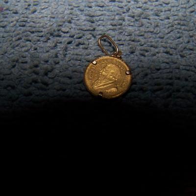 LOT 22 AMAZING 1980 GOLD KRUGEERAND CHARM COIN  1/10 OZ