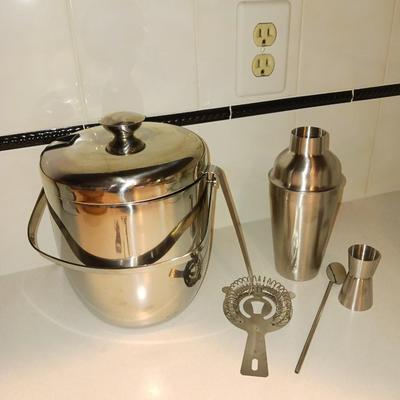 STAINLESS STEEL ICE BUCKET-MARTINI SHAKER AND DECORATIVE COASTERS W/TRAYS