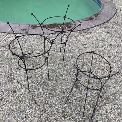 825 Set of 3 Metal Flower Stands
