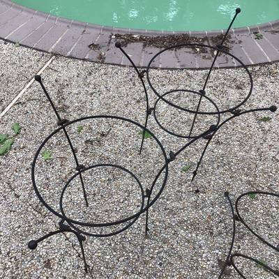 825 Set of 3 Metal Flower Stands