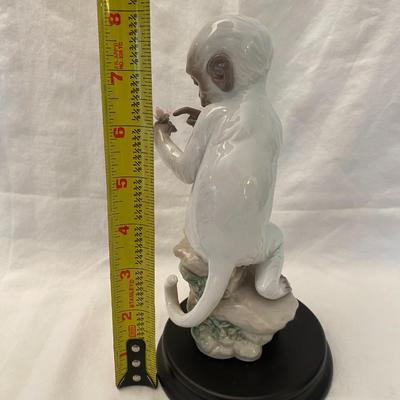 Lladro Chinese Zodiac Collection THE MONKEY #6962