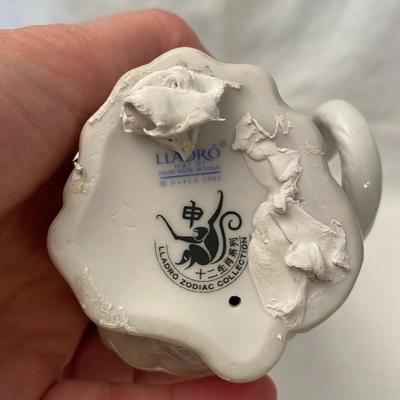 Lladro Chinese Zodiac Collection THE MONKEY #6962