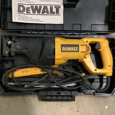 845 DeWALT VS Reciprocating Saw