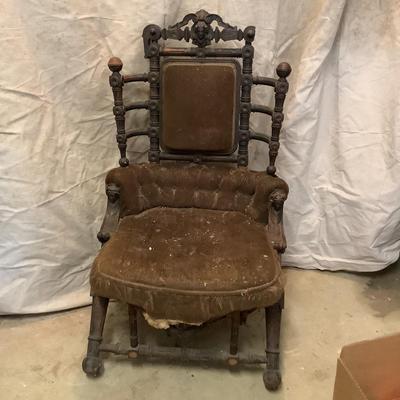 855 Antique Victorian Ornate Wooden Sitting Chair