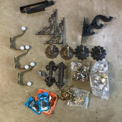 909 Variety of Wall Hooks and Decorative Pulls