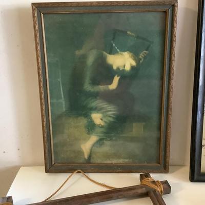 910 Lot of Vintage Framed Pictures