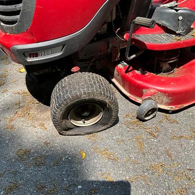 886 Craftsman Riding Lawn Mower with Bagger