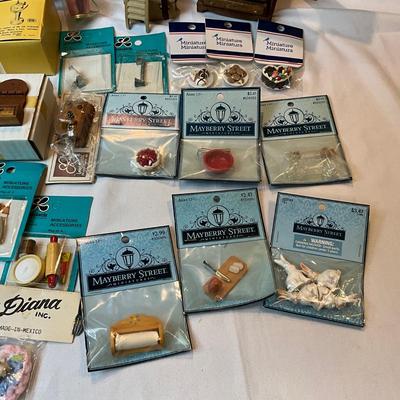 946 Large Lot of Doll House Furniture and Accessories