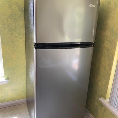 Whirlpool 18 cu. ft. refrigerator