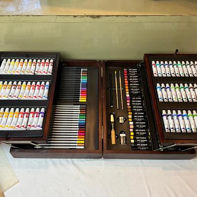 978 Watercolor, Acrylic, Oil Wooden Case Paint, Pastel, and Colored Pencil Set by Battat