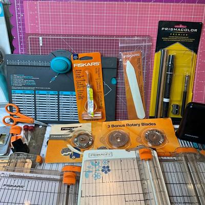 979 Lot of Fiskars Cutting Boards and Supplies