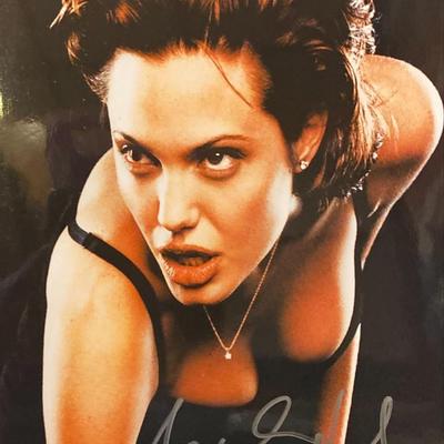 Angelina Jolie Signed Photo. GFA Authenticated