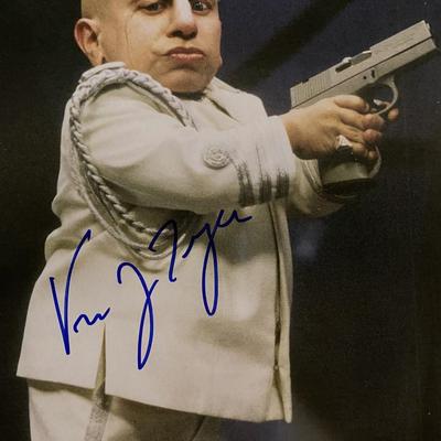 Austin Powers Verne Troyer signed movie photo