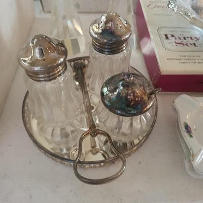 Buffet Caddy Lot