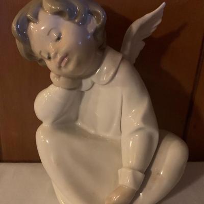 Lladro Seated Girl Angel