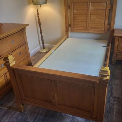 Holland House Twin Bed without Linen or Mattress