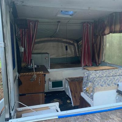 Fleetwood Sedona Camping Trailer (Read description!!!)