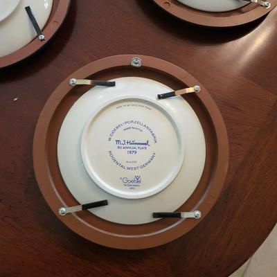 3 Collectable Plate Lot