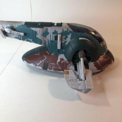 Lot 29 - Star Wars slave one with Boba Fett action figures 3.75