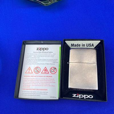 NEW AND OLD ASHTRAYS A HANDSOME MALARD DUCK & A ZIPPO