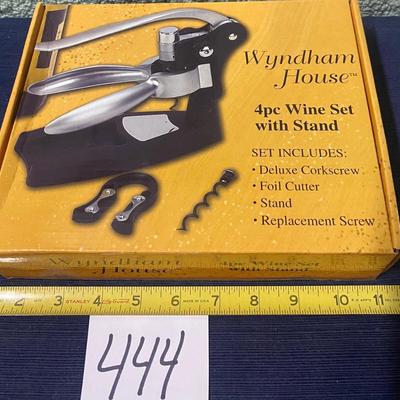 Wyndham House Wine Set