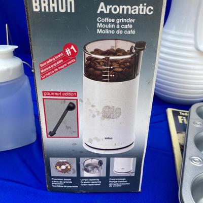 MORE GOOD KITCHEN STUFF, A NIB COFFEE GRINDER, COOL VINTAGE GLASS LIQUID MEASURER ,STONEWAVE  MICROWAVE DISH & MORE