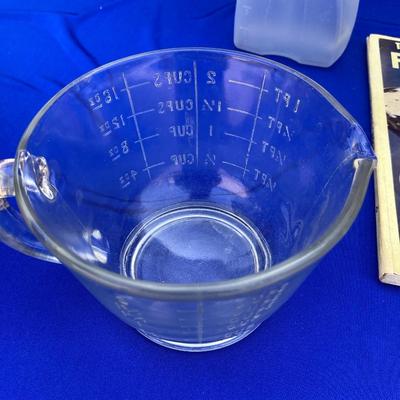 MORE GOOD KITCHEN STUFF, A NIB COFFEE GRINDER, COOL VINTAGE GLASS LIQUID MEASURER ,STONEWAVE  MICROWAVE DISH & MORE