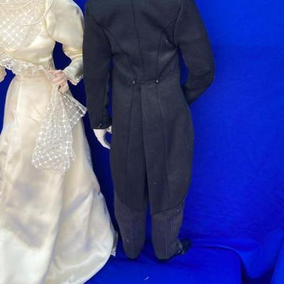 FRANKLIN MINT HEIRLOOM COLLECTIONS BRIDE AND GROOM