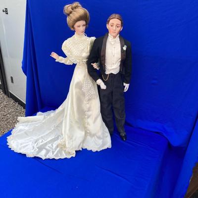 FRANKLIN MINT HEIRLOOM COLLECTIONS BRIDE AND GROOM