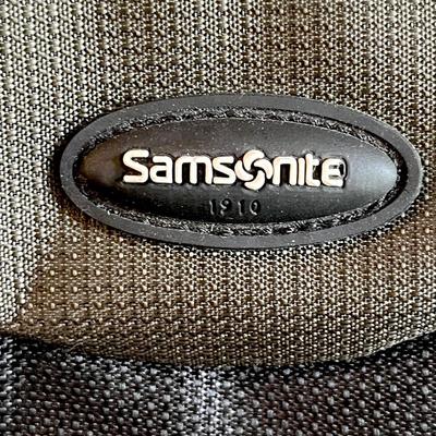 SAMSONITE ~ Oversized Wheeled Duffel Bag ~*Read Details