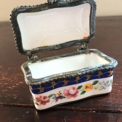 Small religious items