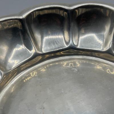 Vintage Hecho en Mexico Art Deco Flower Face Design Metal Serving Display Bowl