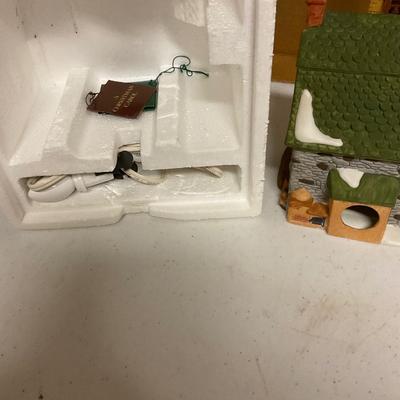 Department 56. â€œWhite Horse Bakeryâ€