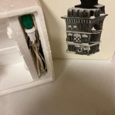 Department 56 â€œThe Flat Of Ebenezer Scroogeâ€