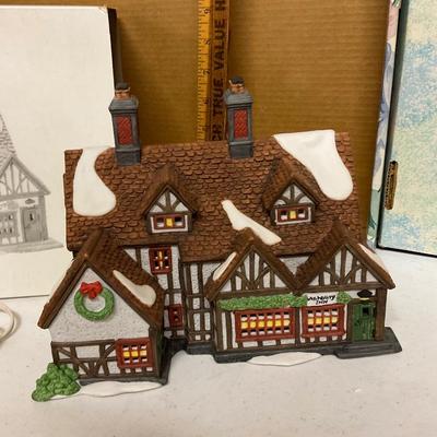 Department 56 â€œ ASHBURY INNâ€