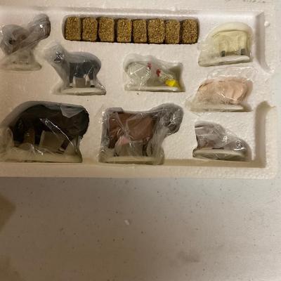 Department 56 â€œPOSTERNâ€ AND â€œFARM ANIMALS â€œ
