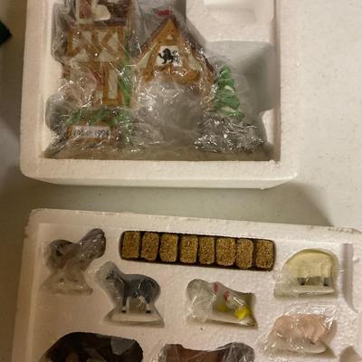 Department 56 â€œPOSTERNâ€ AND â€œFARM ANIMALS â€œ